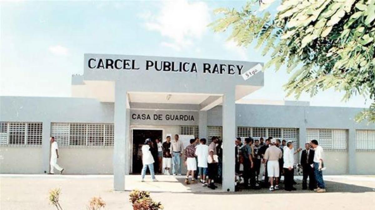 Apresan mujeres intentaron entrar drogas a cárcel Rafey en Santiago
