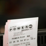 ¡Los hijos traen suerte! Hombre en Michigan gana $200,000 en Powerball con números de cumpleaños de sus hijos