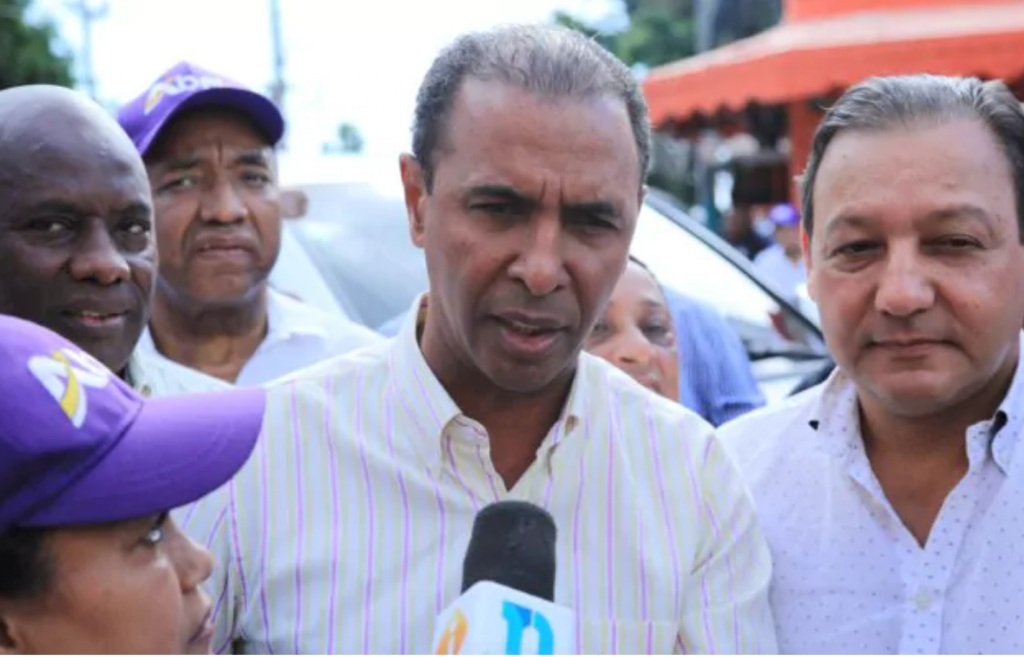 Domingo Contreras critica a alcaldesa y anuncia cambios para el Distrito Nacional