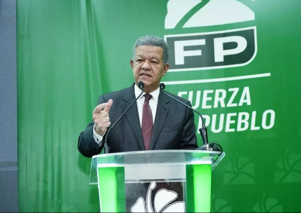 Leonel a Abinader: ingresos de millones de dominicanos no llegan a fin de mes