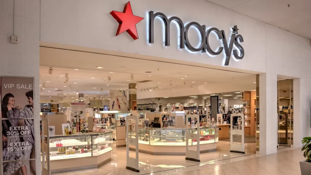 Macy’s cierra varias tiendas y despide a más de 2,000 empleados