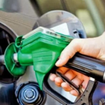 Gobierno congela precios de combustibles para próxima semana