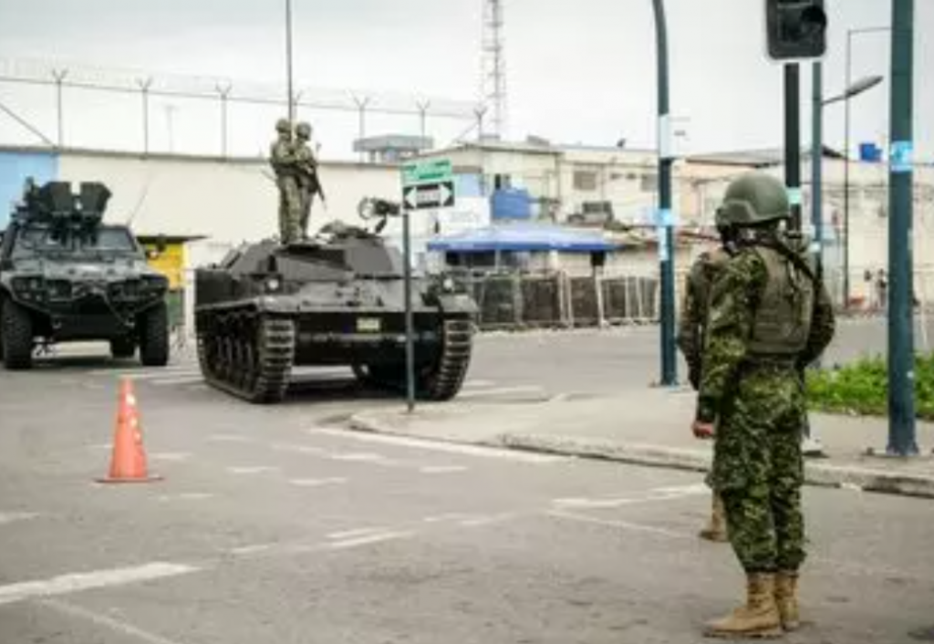 Más de 2.500 detenidos en Ecuador en 11 días de “conflicto armado interno” contra mafias