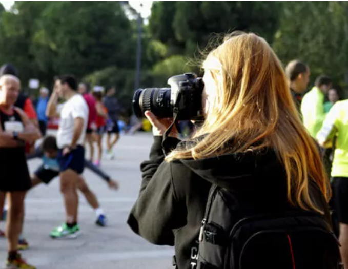 Universidad de Nueva York anuncia matrícula gratuita para másteres de periodismo