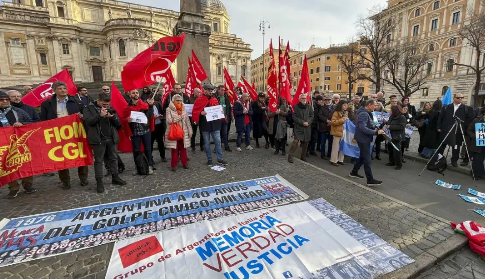 Roma se une a protestas en solidaridad con Argentina contra Milei