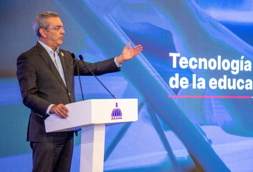 Gobierno dominicano impulsa tecnología en educación para ciencias, matemáticas y artes