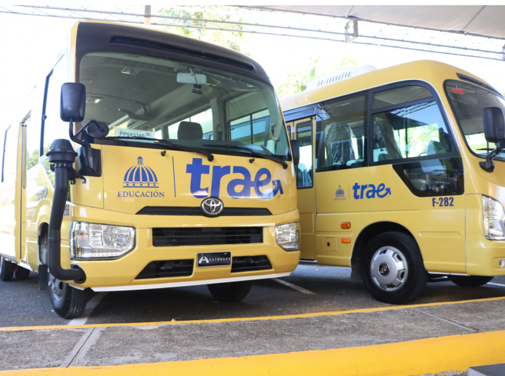 Regional 15 de educación en SDO implementa oficialmente el Sistema de Transporte Escolar “TRAE”