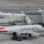 American Airlines aumenta las tarifas de equipaje