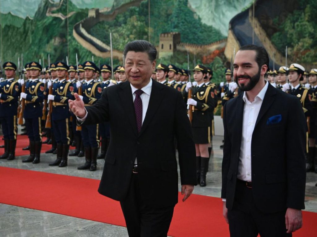 ¡Los chinos siempre un paso adelante! China felicita a Bukele por «triunfo histórico» en las elecciones presidenciales