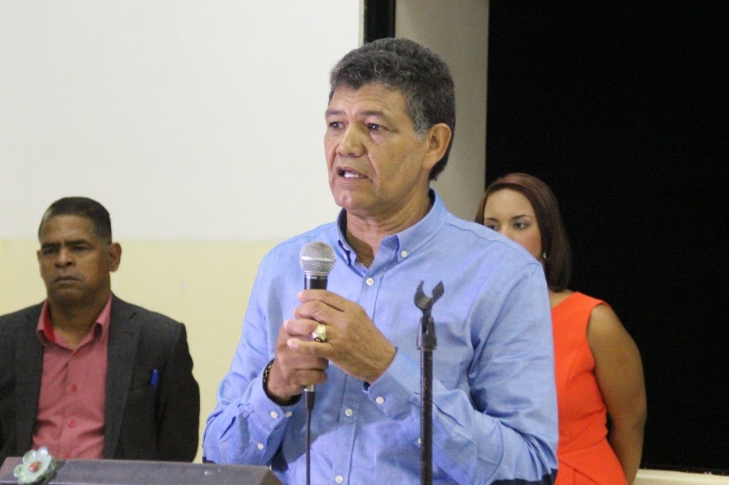 Francisco Peña del PRM, aventaja a sus adversarios hacia la candidatura de SDO