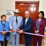 Presidente del Senado inaugura Salón de Capacitación para empleados