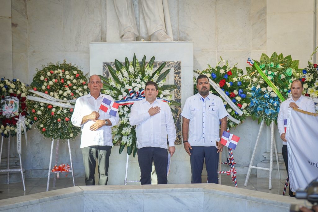 Ganadería refuerza medidas de seguridad ante robo de ganado en Dajabón; depositan ofrenda floral en el Altar de la Patria