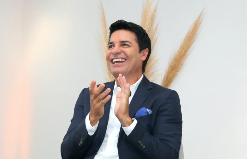 Chayanne anuncia gira “Bailemos Otra Vez 2024” después de 5 años de ausencia