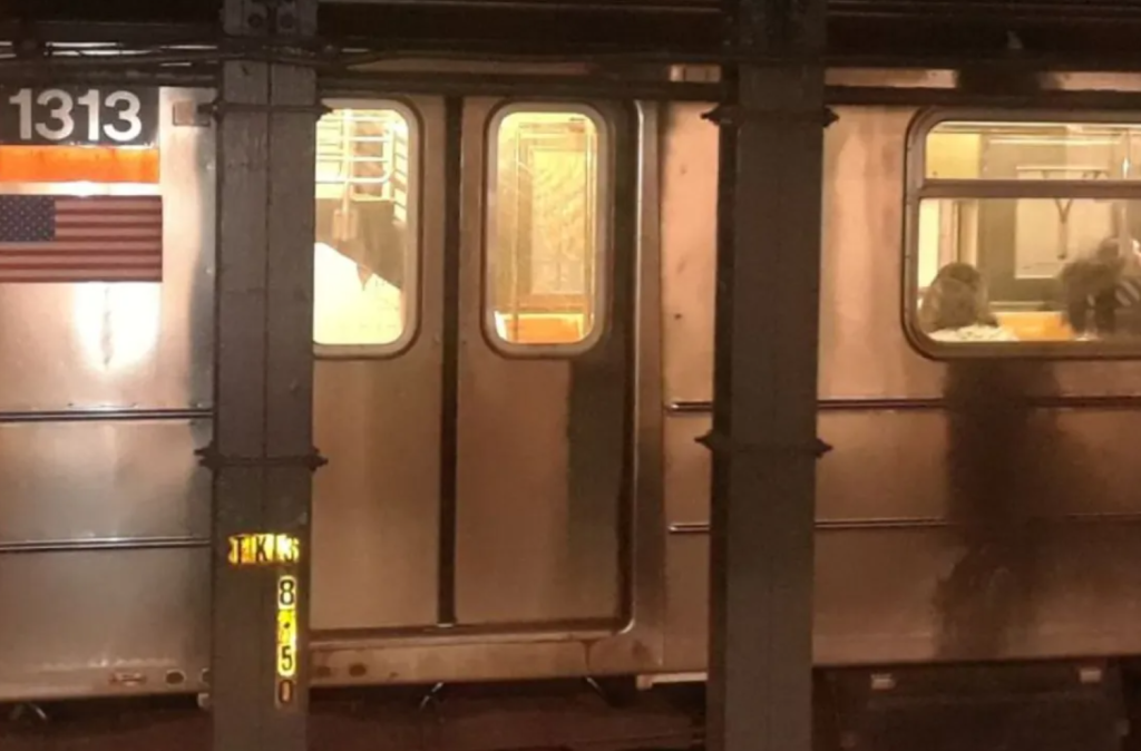 ¡Perturbador! Hallan pierna humana en las vías del metro de Nueva York en El Bronx