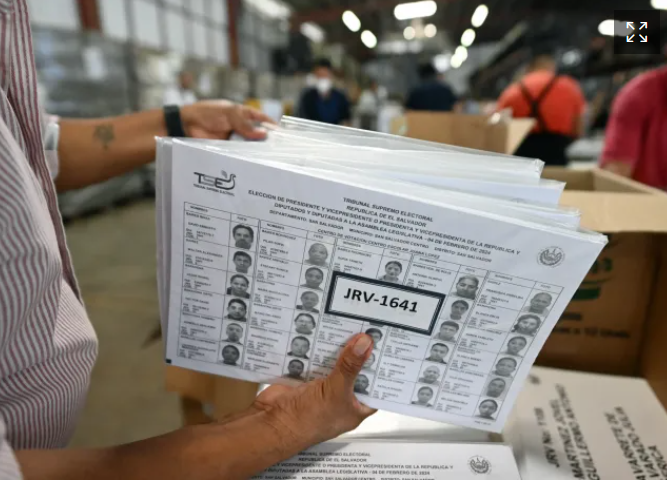 Comienza en El Salvador la votación para elegir alcaldes y diputados al Parlacen