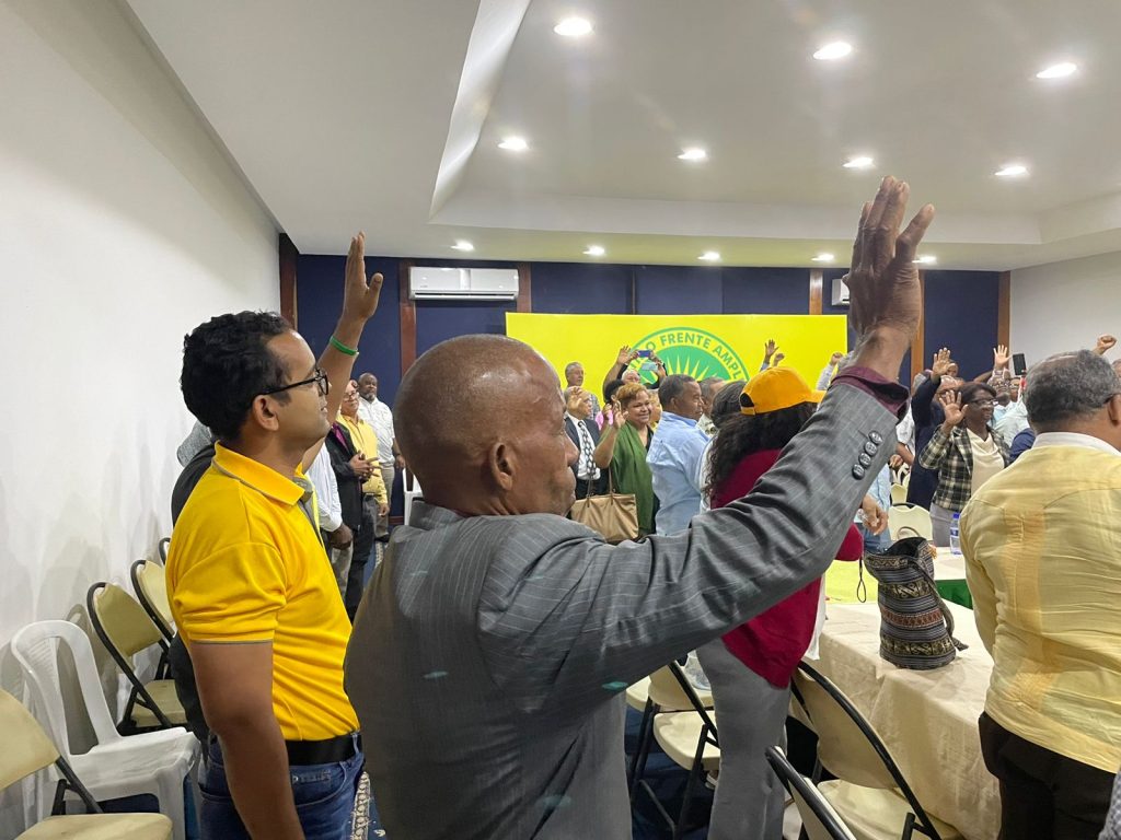 Frente Amplio da a conocer candidatos oficiales para elecciones congresuales de mayo