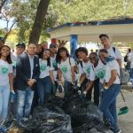 Ayuntamiento del municipio Santo Domingo desarrolla operativo de limpieza y fumigación en centros educativos