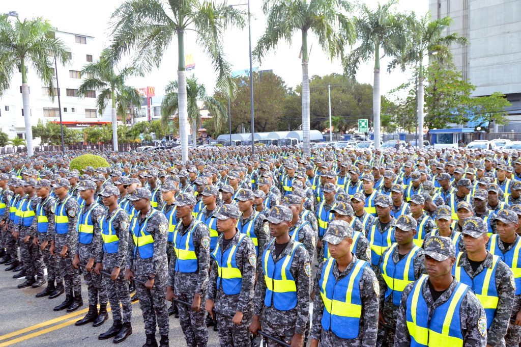 Miles de agentes refuerzan patrullaje para operativo de Semana Santa