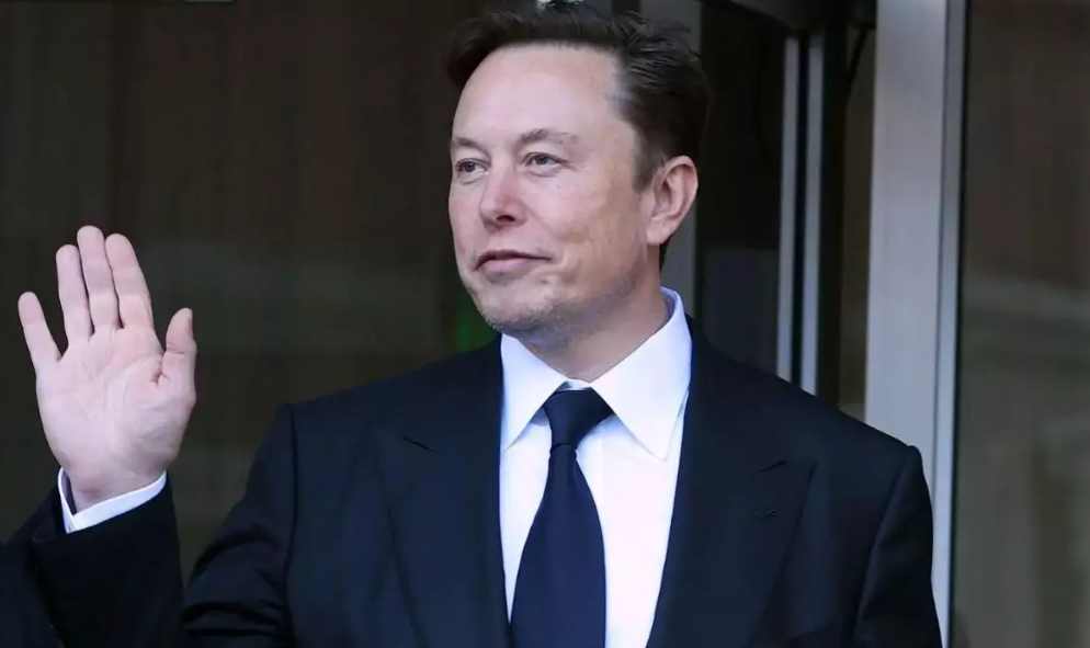 Elon Musk podría respaldar a un candidato en la recta final de las presidenciales de EEUU