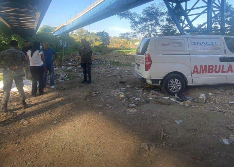 Encuentran hombre muerto debajo del puente Jacinto Peynado en La Zurza