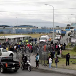 Mueren 3 reclusos y 6 resultan heridos tras motín en cárcel del centro de México