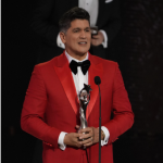 Eddy Herrera es galardonado como la mejor orquesta del año en Premios Soberano 2024