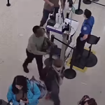 Pasajero Ingresa a Avión sin Boleto en Aeropuerto de Salt Lake City, Utah