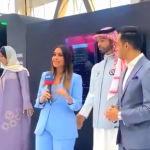 Robot humanoide en Arabia Saudita toca el trasero de reportera durante presentación en “DeepFest”