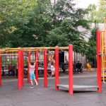 Pedófilo en NY instaló cámaras ocultas en baño de un parque para espiar niños y mujeres