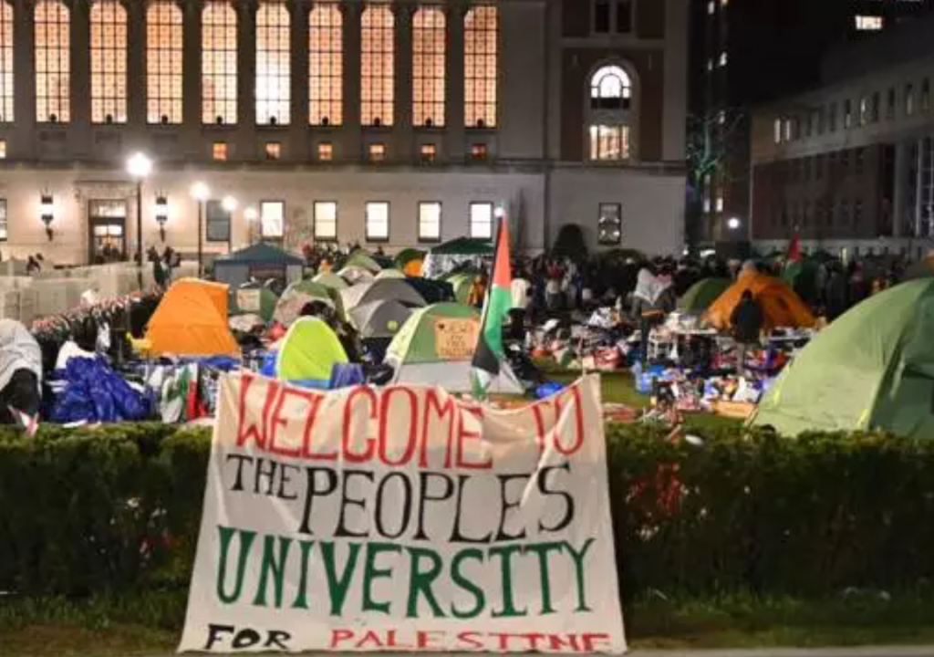 La Policía de NY rodea la protesta del campus universitario de Columbia