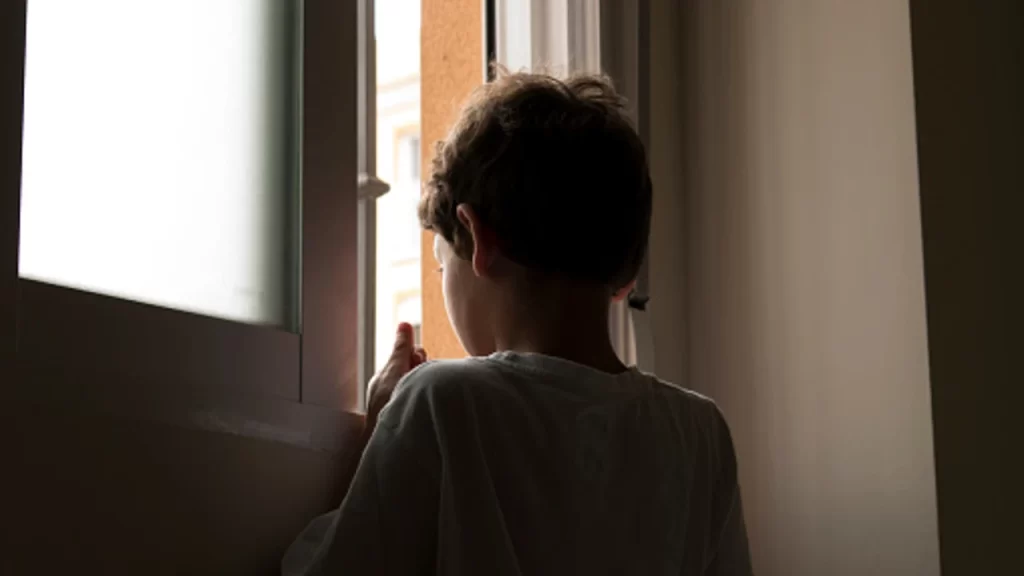 Niño que mató compañero en escuela confiesa era víctima de acoso, informó la policía