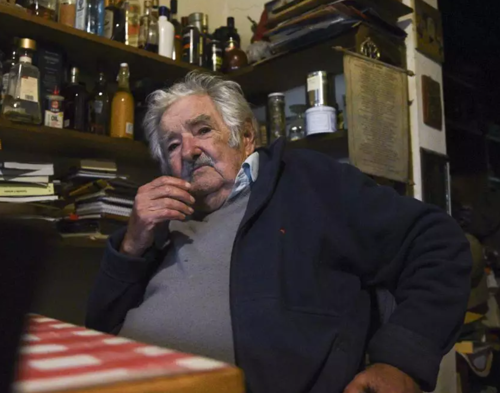 Expresidente uruguayo José Mujica tiene tumor en el esófago