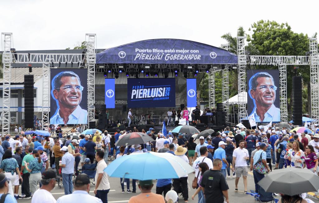 Pierluisi y González celebran multitudinarios cierres de campaña para las primarias en PR