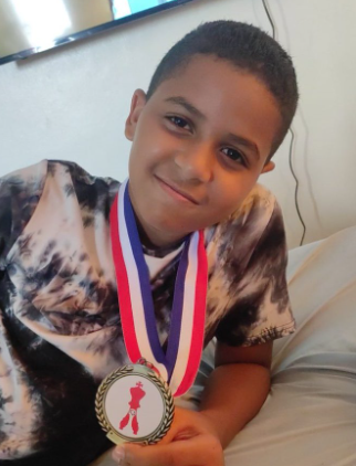 Niño se vuelve orgullo dominicano tras ganar en Mundial Escolar de Ajedrez en Lima, Perú