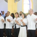 Presidente Abinader participa en misa de Corpus Christi junto a la primera dama y otros funcionarios