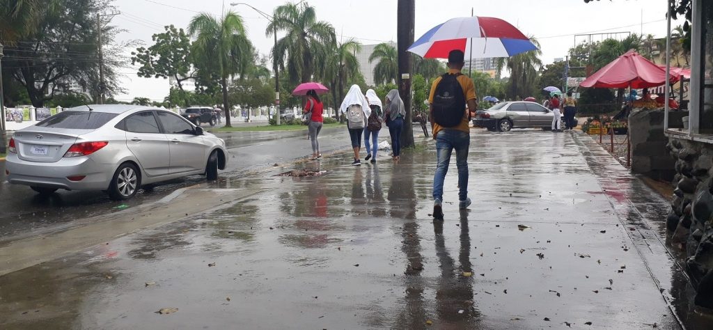 Día de las madres con nublados y aguaceros en varias partes de RD