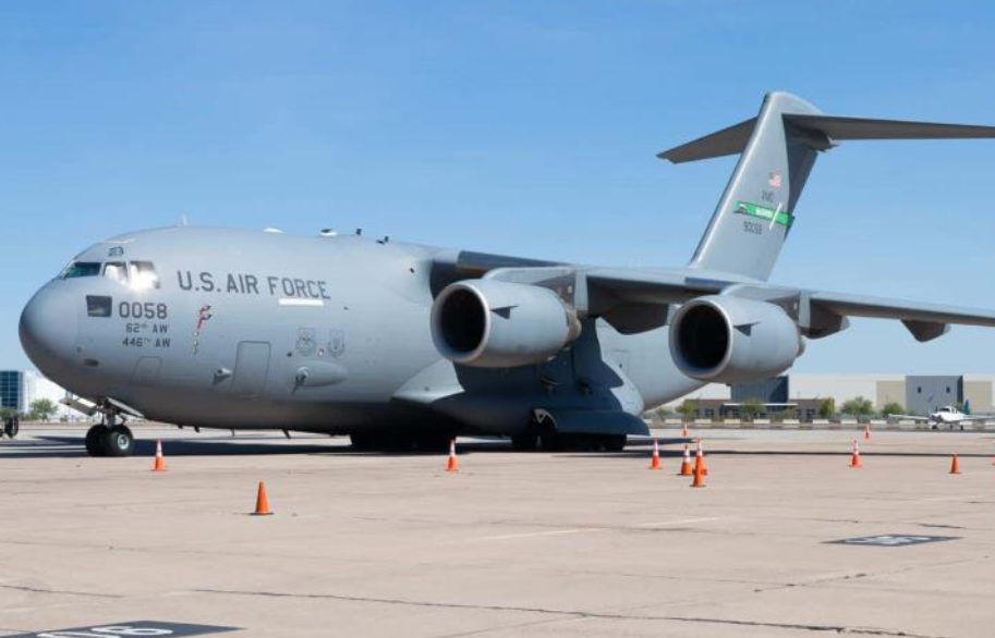 Huracán Ernesto provoca cancelaciones de vuelos desde y hacia aeropuerto de Las Américas