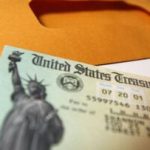 Padres en Nueva York podrán aplicar para cheque de US$120 este verano