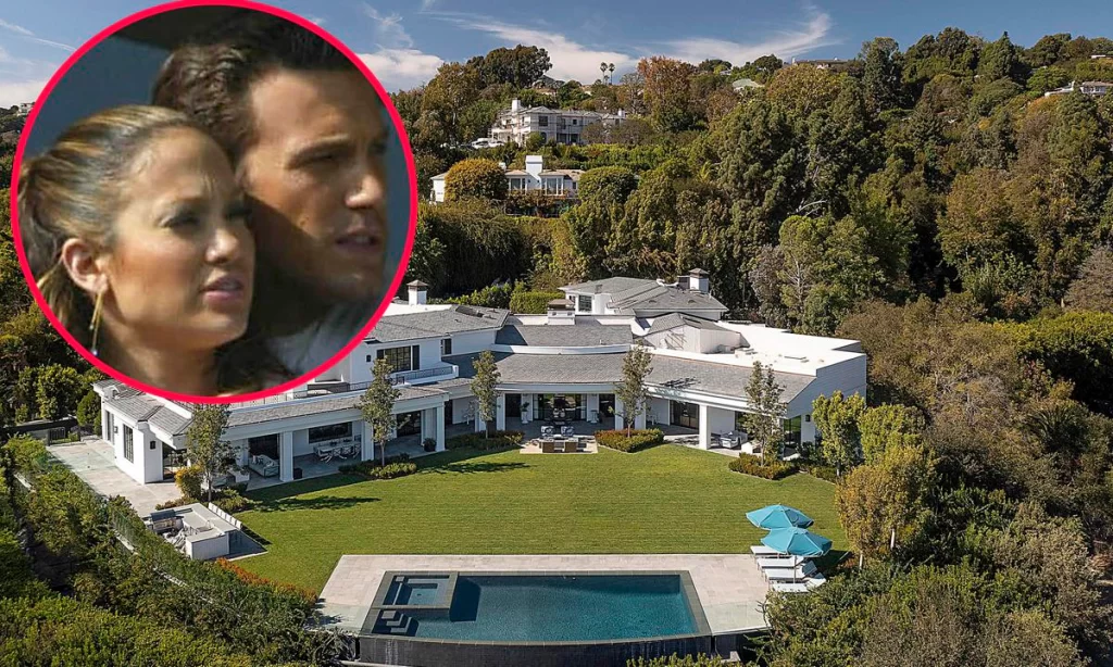 A un año de comprarla, JLo y Ben Affleck venden su casa en Los Ángeles