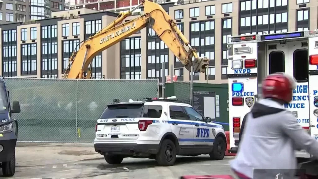 Trabajador de construcción cayó 18 pisos del edificio donde laboraba en Nueva York