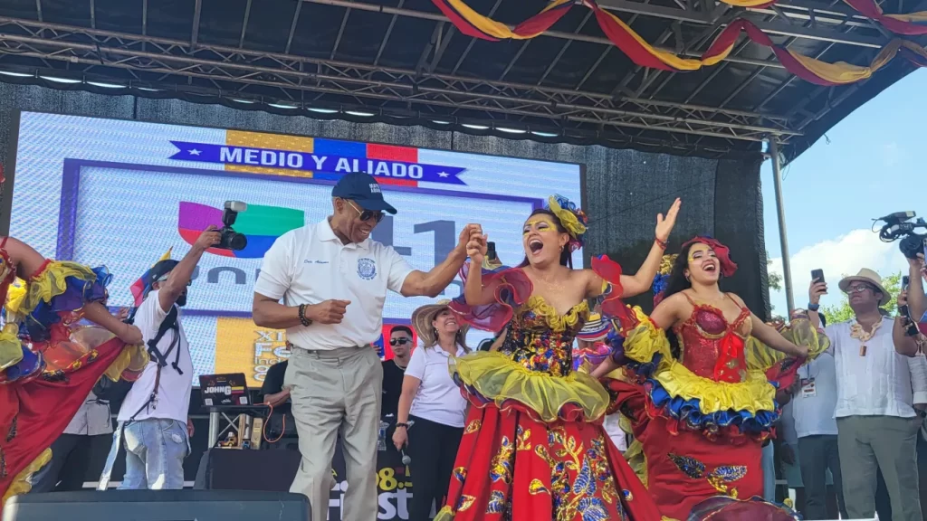 Colombianos celebran por todo lo alto con festival en Queens