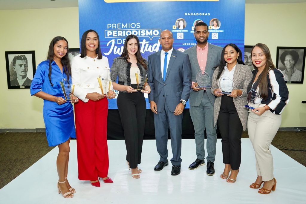 CAESCO entrega premios Periodismo de Juventud 2024