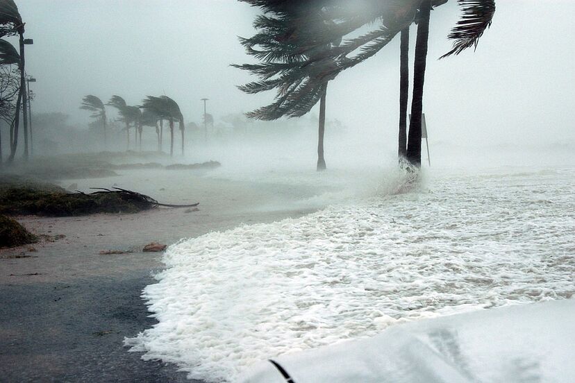 Onamet emite alerta de tormenta tropical desde Punta Palenque hasta Pedernales