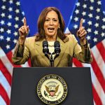 Kamala Harris tacha de “falta de respeto”  ataques de Trump a su identidad racial