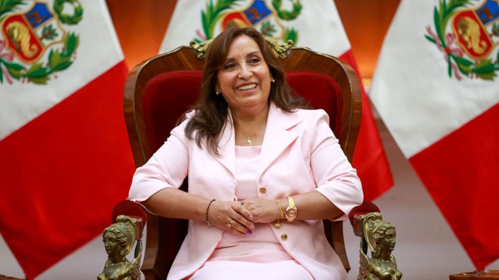 Presidenta de Perú, Dina Boluarte, es desaprobada en un 90%, según encuesta