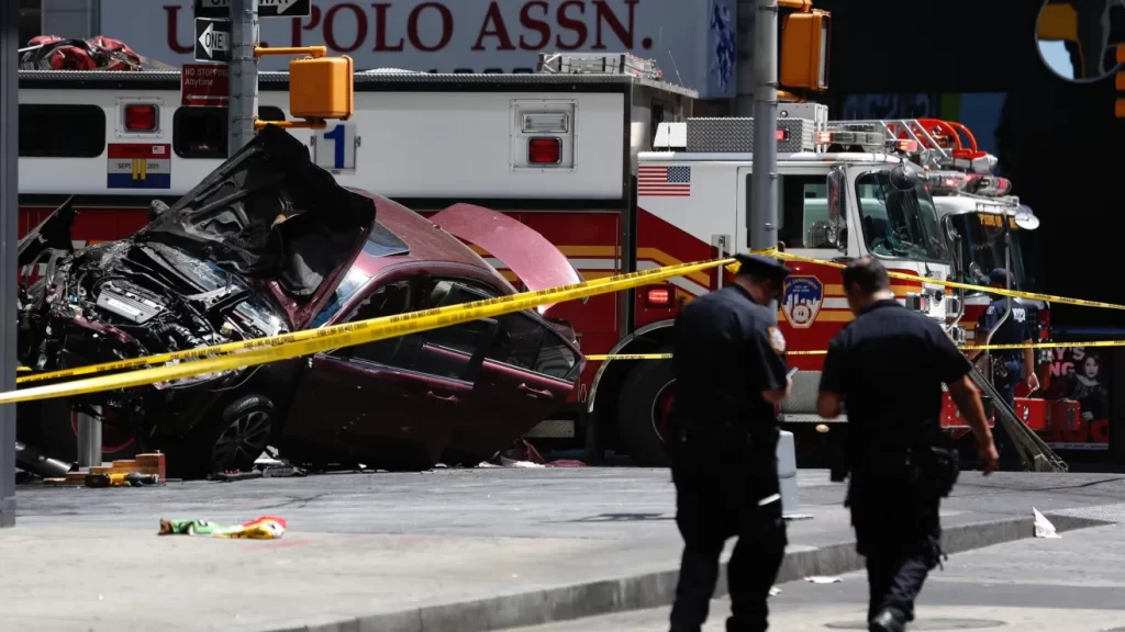 Hispana muere en El Bronx durante choque de vehículos