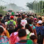 Unos 3 mil migrantes parten en nueva caravana desde la frontera de México