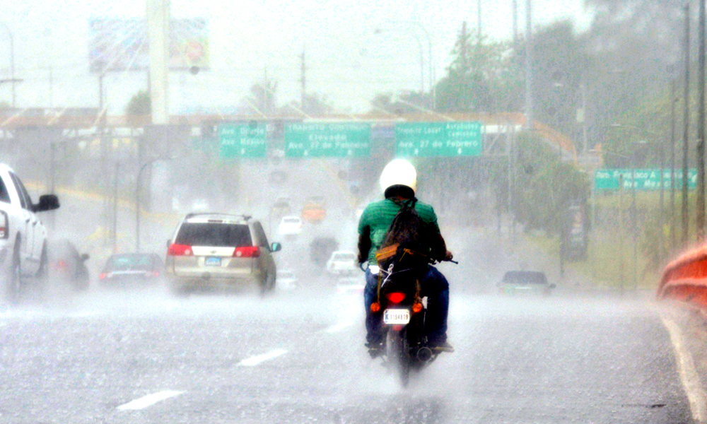 Disminuirán las precipitaciones en RD tras huracán Beryl alejarse del país