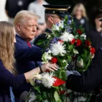 Visita de Trump al cementerio de Arlington desata una nueva controversia