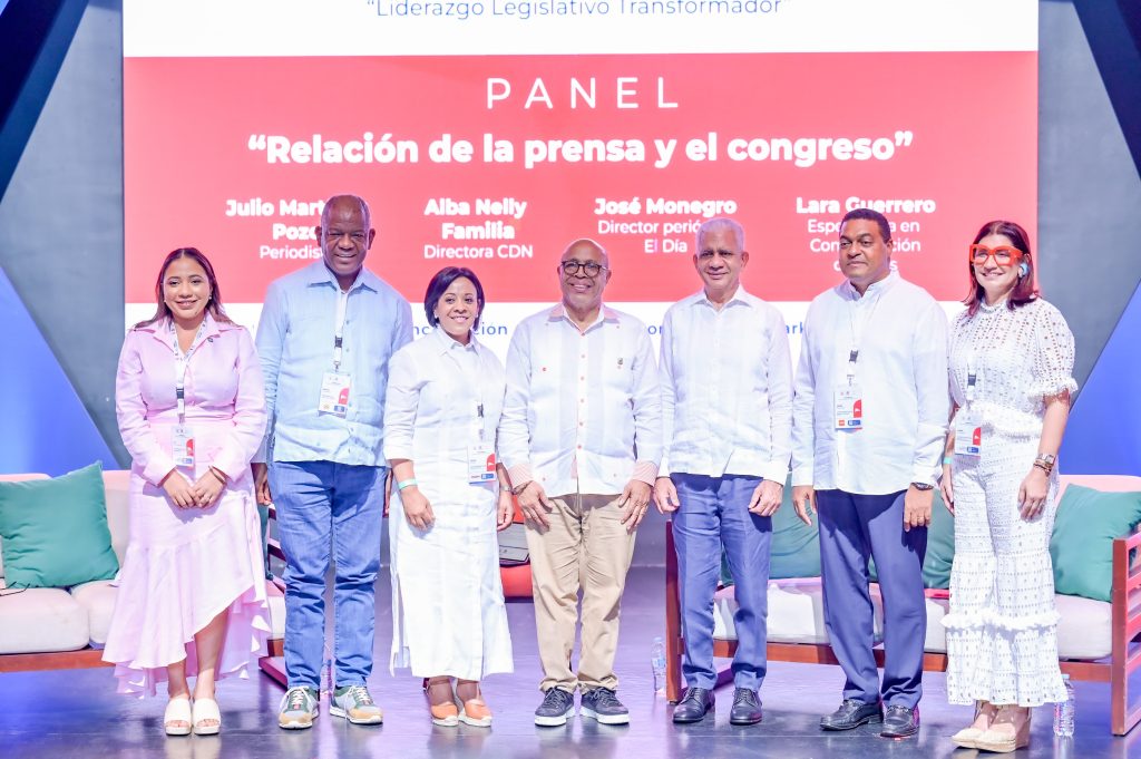 Legisladores concluyen congreso de formación con panel sobre partidos políticos y consenso